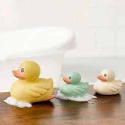 Itzy Ritzy Ducky Family Bath Toys -Anbbaby Shop itzy ritzy ducky family bath toysirrd8553anb babyanb baby 778133